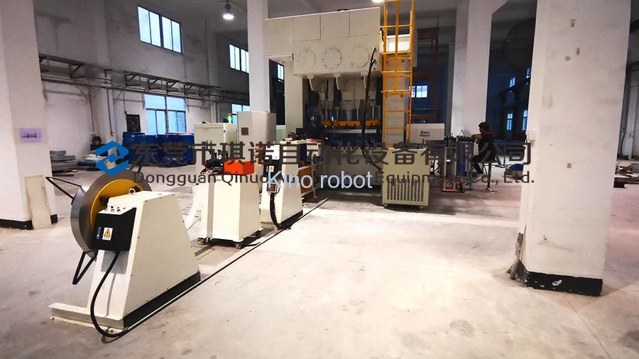 沖壓機(jī)械手 沖壓機(jī)械手