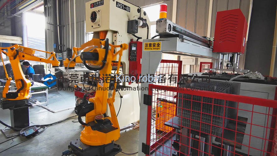 沖床機(jī)械手 沖床機(jī)械手