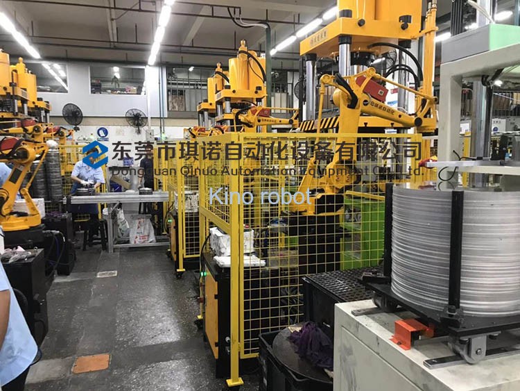 油壓機機械手 油壓機機械手