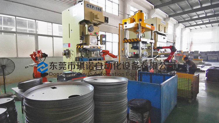 四軸沖壓關(guān)節(jié)機(jī)器人 四軸沖壓關(guān)節(jié)機(jī)器人