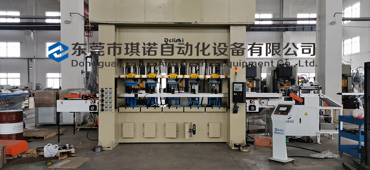 工業(yè)機(jī)器人 工業(yè)機(jī)器人