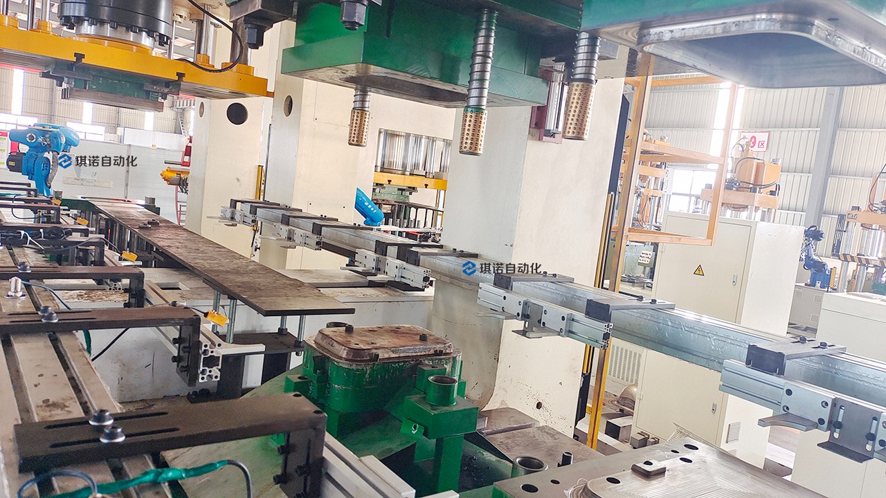 三次元機(jī)械手 三次元機(jī)械手